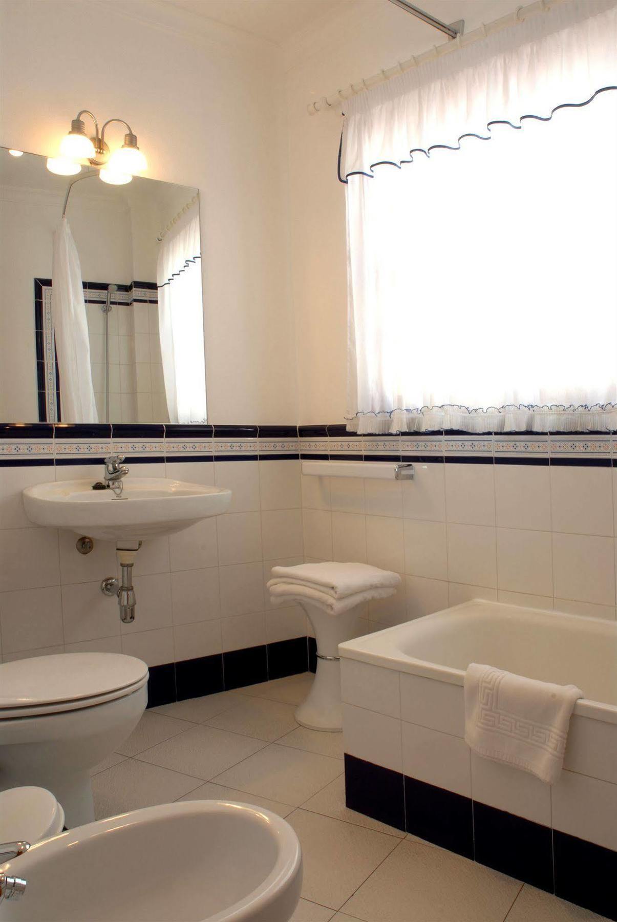 Apartamentos Playa Delphin Puerto De Naos Dış mekan fotoğraf