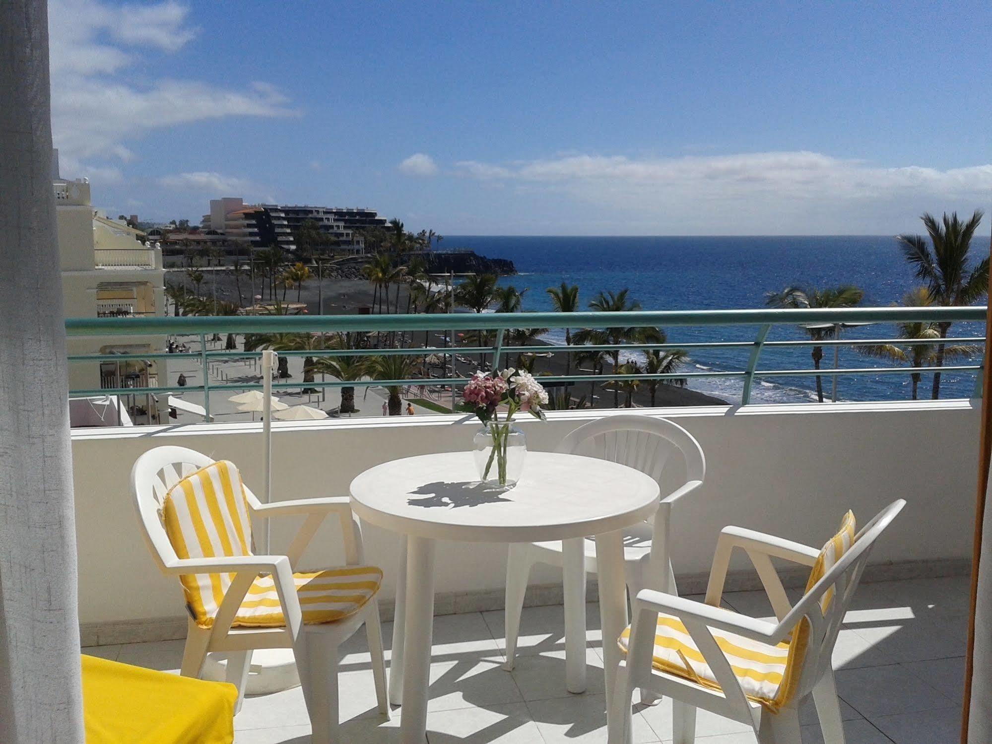 Apartamentos Playa Delphin Puerto De Naos Dış mekan fotoğraf